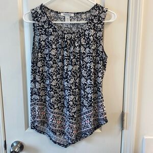 White House black market size medium top